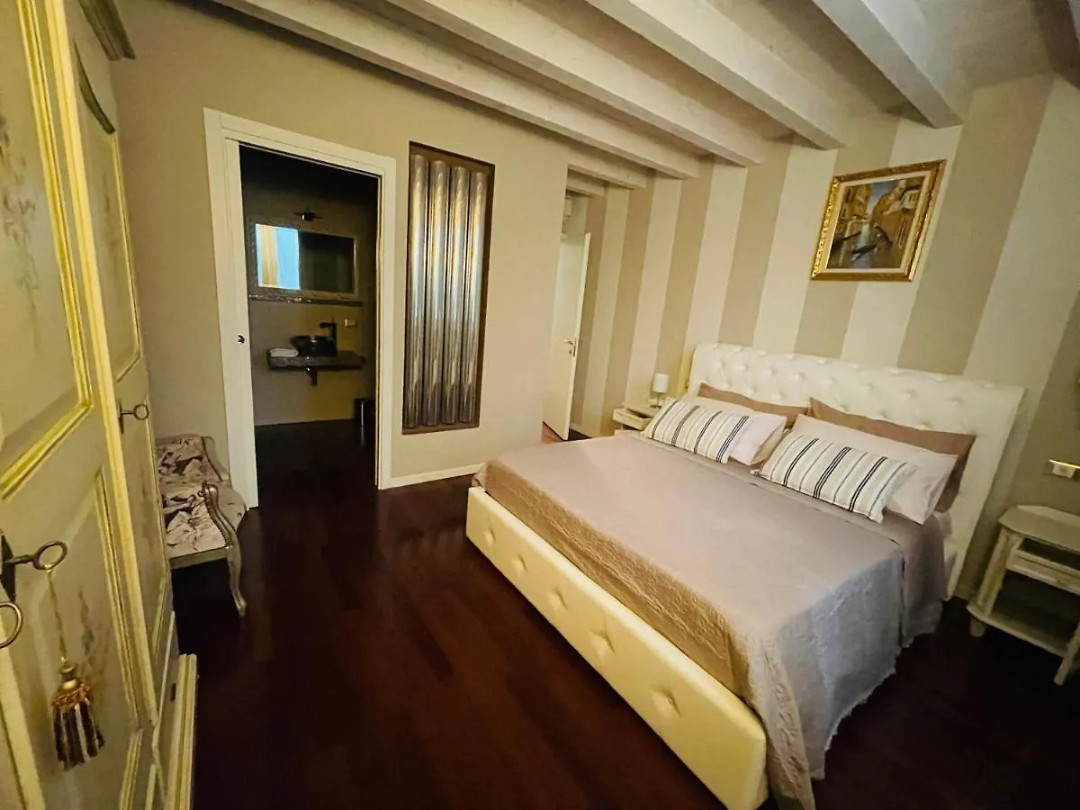 Desehouse Apartment Desenzano del Garda 0*,