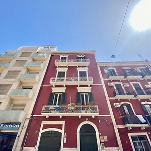 Maison Flores Deluxe Apartment Bari