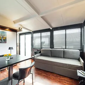 Mikka Studios: Luxury Apartment Bari
