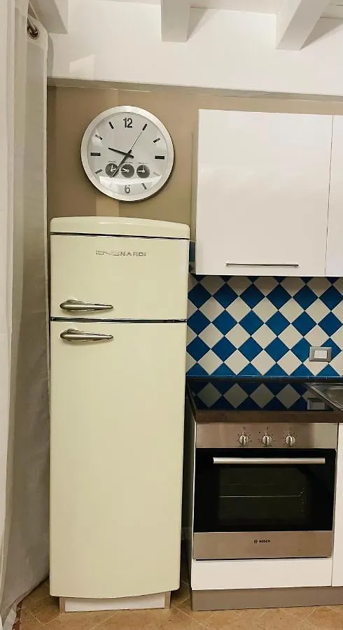 Desehouse Apartment Desenzano del Garda Italy